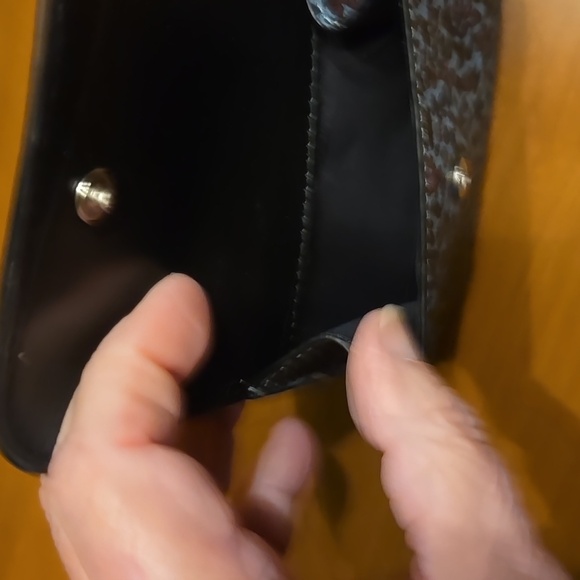 Coach Trifold Wallet. - Picture 3 of 8